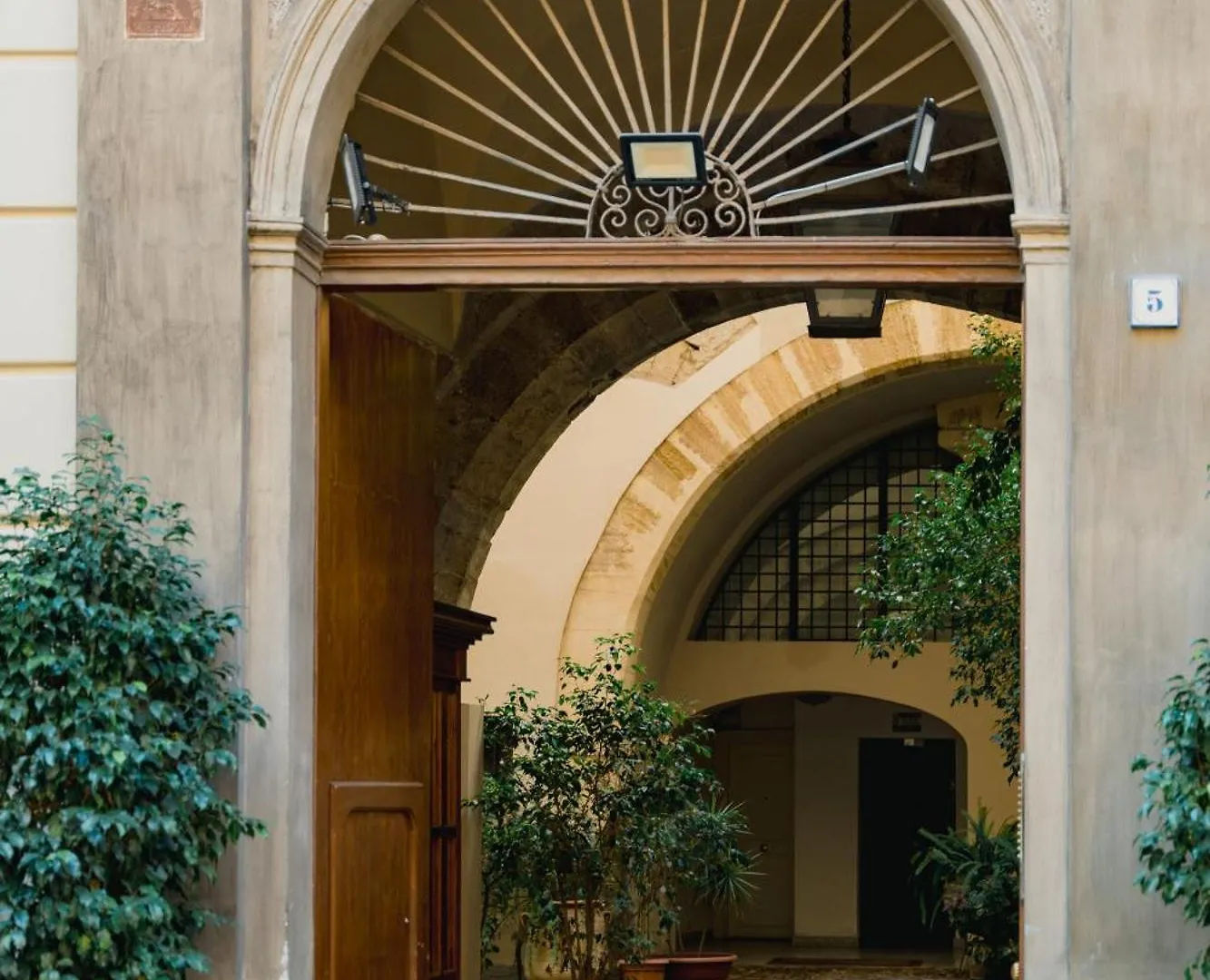شقة Santa Sofia Con Terrazza By Wonderful Italy باليرمو 0*,  إيطاليا